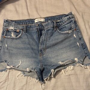 Abercrombie and Fitch The Mom Short High Rise